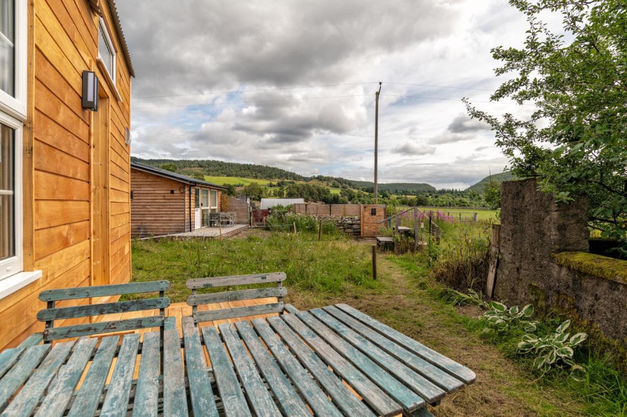 Enchanting Tiny House With Wood Burner And Hot Tub In Cairngorms Ballater Εξωτερικό φωτογραφία