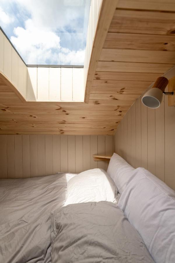 Enchanting Tiny House With Wood Burner And Hot Tub In Cairngorms Ballater Εξωτερικό φωτογραφία