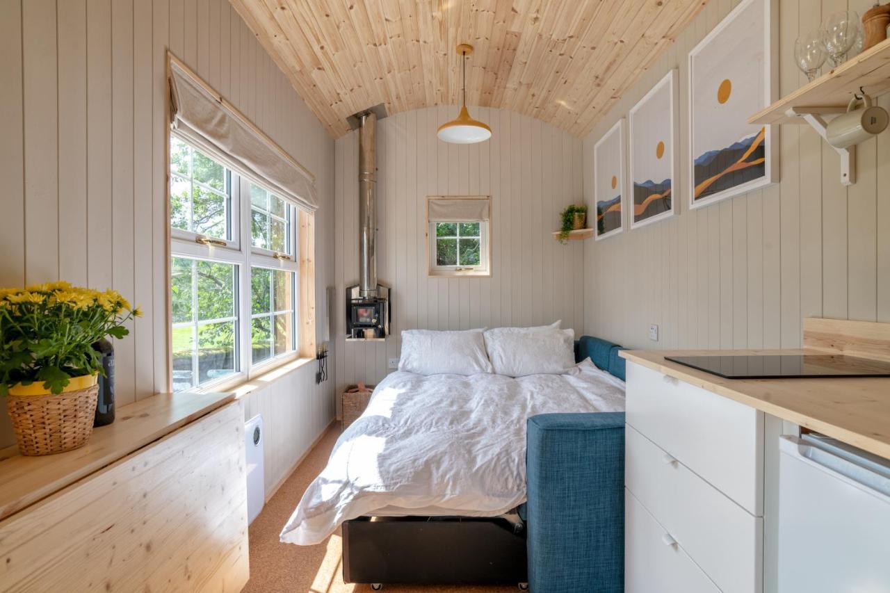 Enchanting Tiny House With Wood Burner And Hot Tub In Cairngorms Ballater Εξωτερικό φωτογραφία